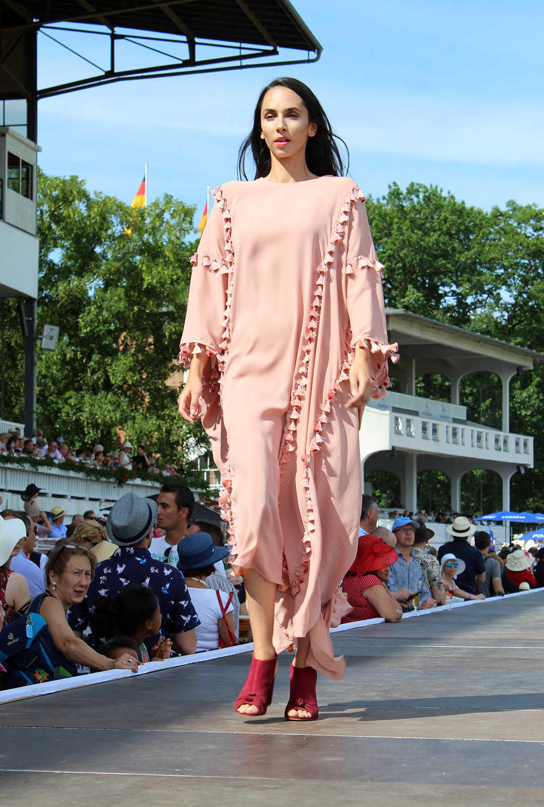 Marcel Ostertag_rosa Kaftan